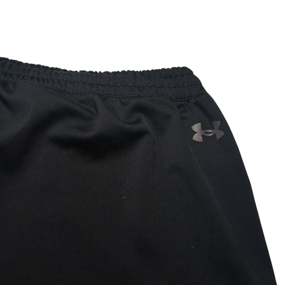 Under Armour Men’s Black Performance Training Shorts - Picture 7 of 11